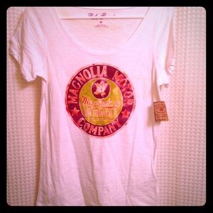 🆕🏷~ Lucky Brand Tee Shirt 🌺